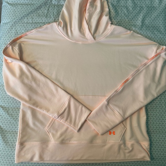 Under Armour Tops - Under Armour Women’s Peach Hooded shirt Large L